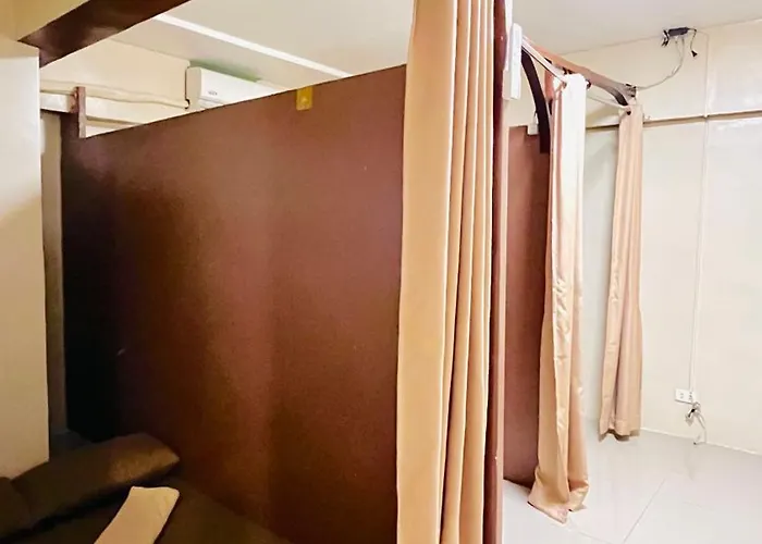 Golden 8 Airport - Mactan Cebu Capsule hotel *